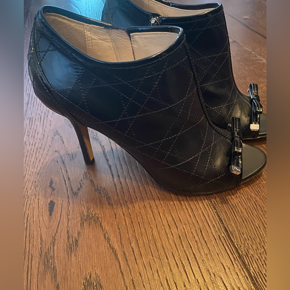 Dior Peep-Toe Shoes Booties